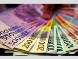 Hej, letar du efter ett lån? VI FINANSIERAR FÖLJAN Hej, letar du efter ett lån? VI FINANSIERAR FÖLJAN