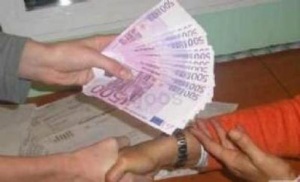 Hej, letar du efter ett lån? VI FINANSIERAR FÖLJA Hej, letar du efter ett lån? VI FINANSIERAR FÖLJA