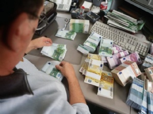 Hej, letar du efter ett lån? VI FINANSIERAR FÖLJAN Hej, letar du efter ett lån? VI FINANSIERAR FÖLJAN